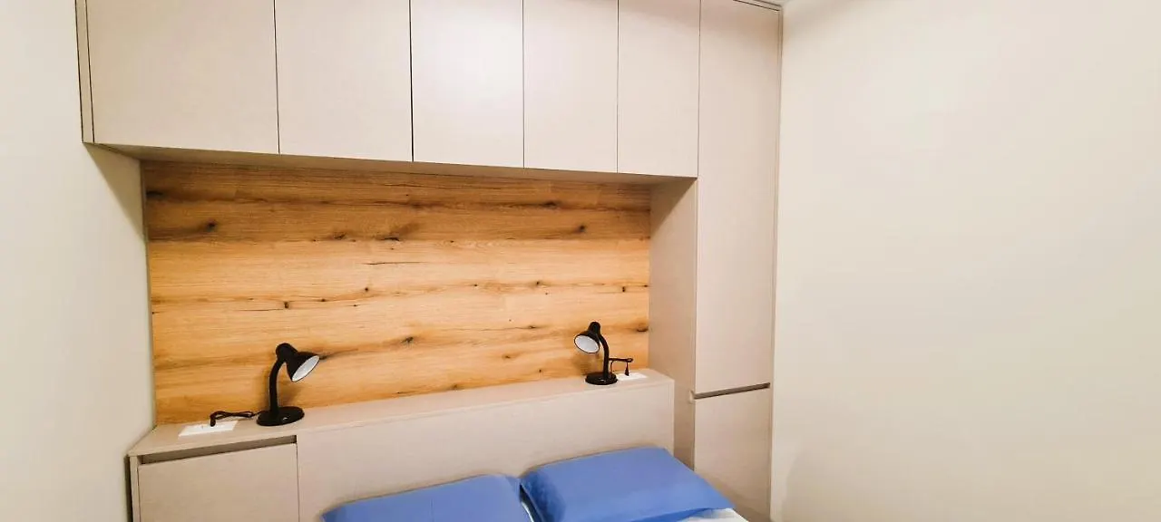2V1 - Center Apartment 1 Tirana